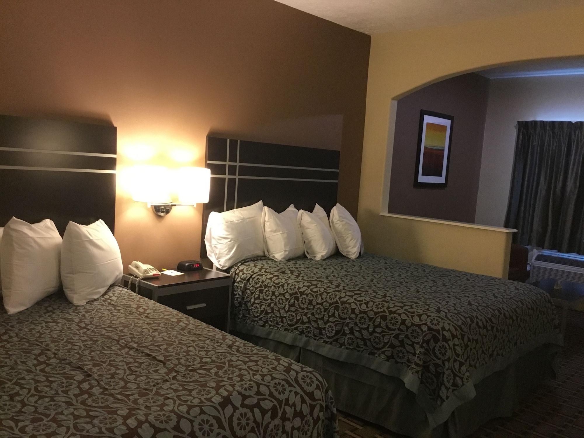 Days & By Wyndham Houston North - Hotel