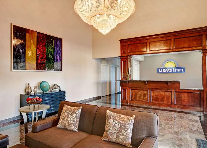 Days Inn & Suites By Wyndham Houston North - Spring
