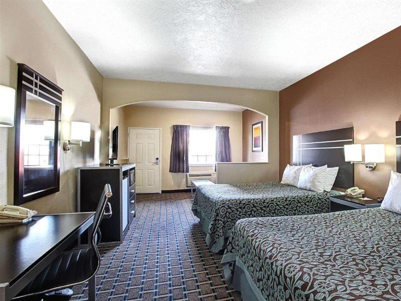 Days & By Wyndham Houston North - 2* Spring