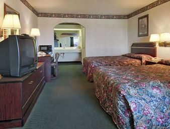 Days & By Wyndham Houston North - Spring