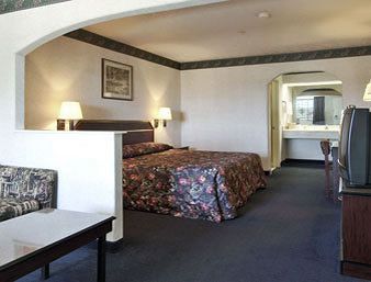 Days & By Wyndham Houston North - Hotel 2*