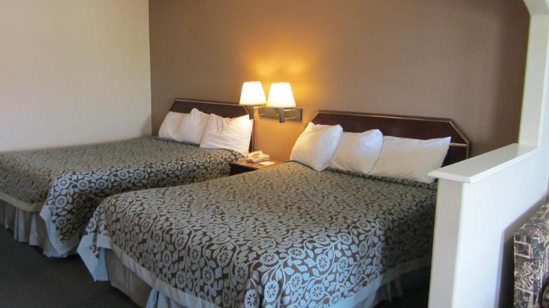 Days & By Wyndham Houston North - Spring