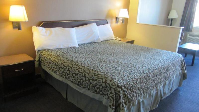 Days & By Wyndham Houston North - Spring